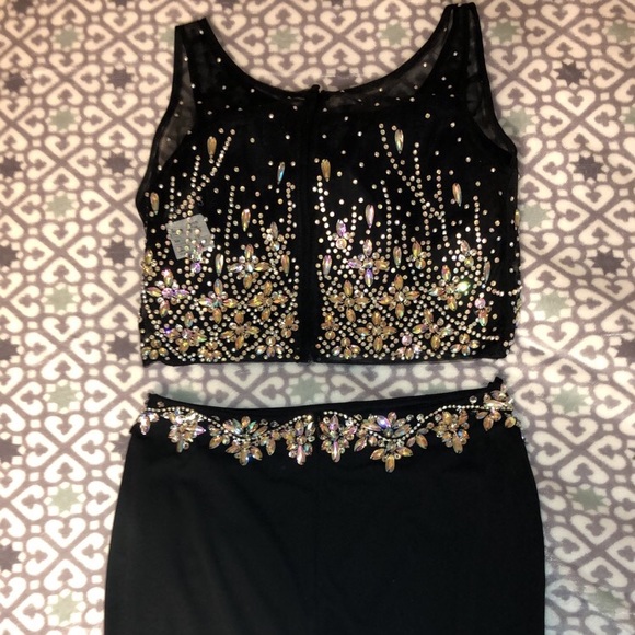 Homecoming Dress - Picture 3 of 4